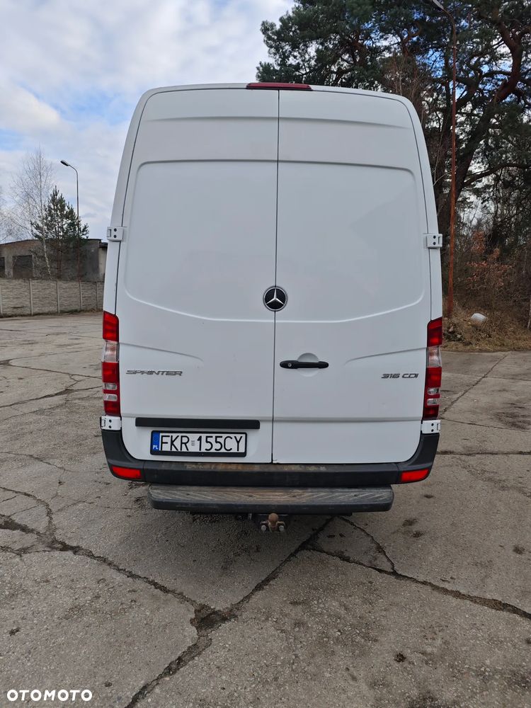 Mercedes-Benz Sprinter - 6