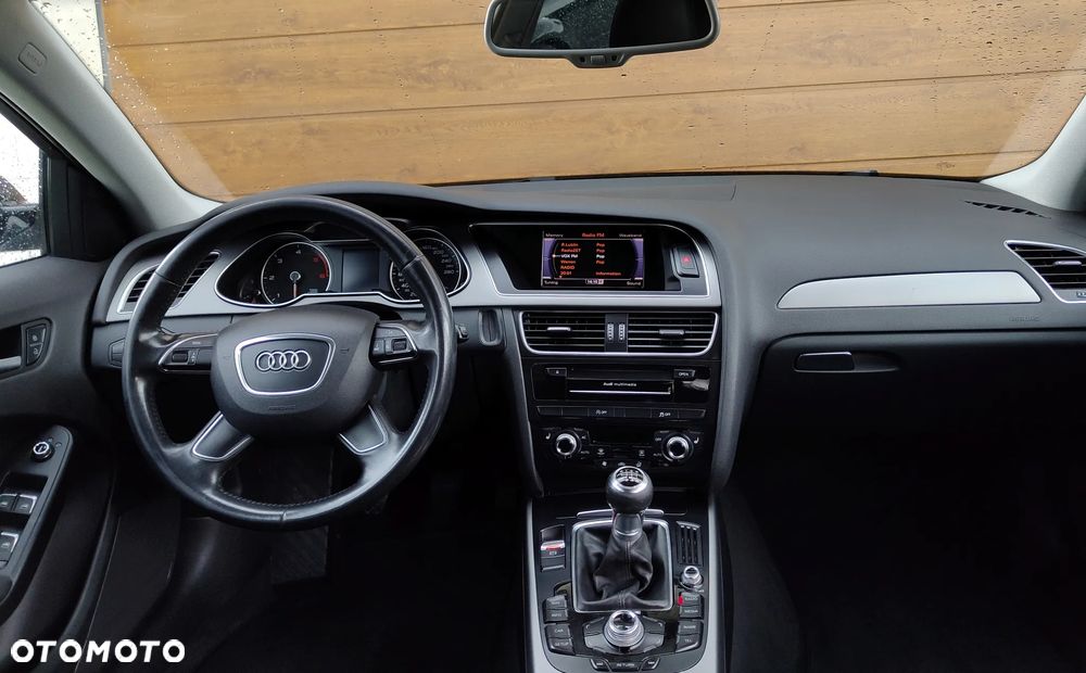 Audi A4 Avant 2.0 TDI DPF S line Sportpaket - 24