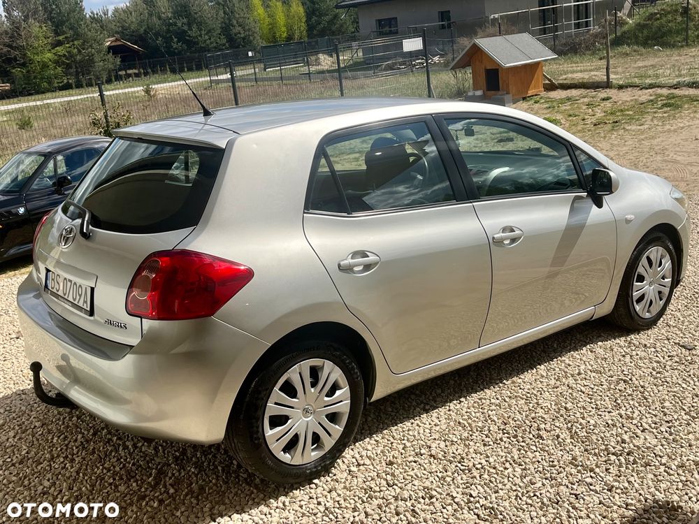 Toyota Auris 1.6 VVT-i Premium - 3