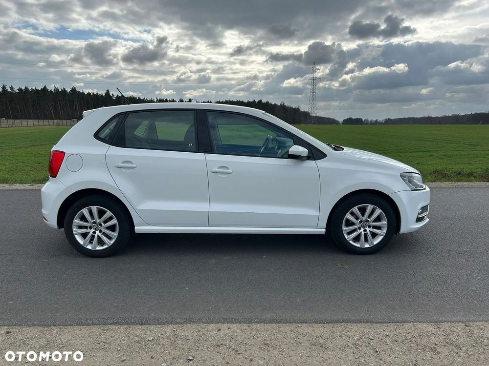 Volkswagen Polo 1.4 TDI (Blue Motion Technology) Comfortline - 4