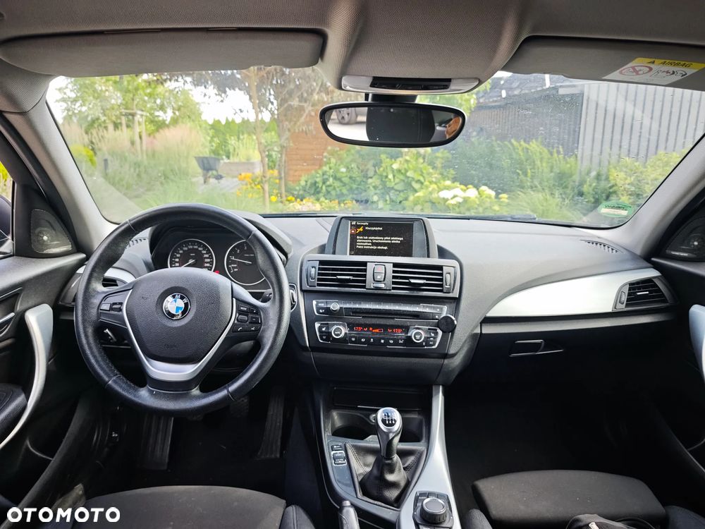BMW Seria 1 116i - 10