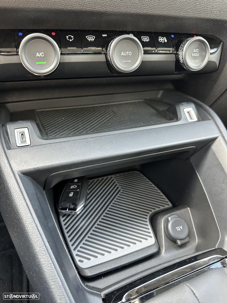 Citroën C4 1.2 PureTech Max - 26