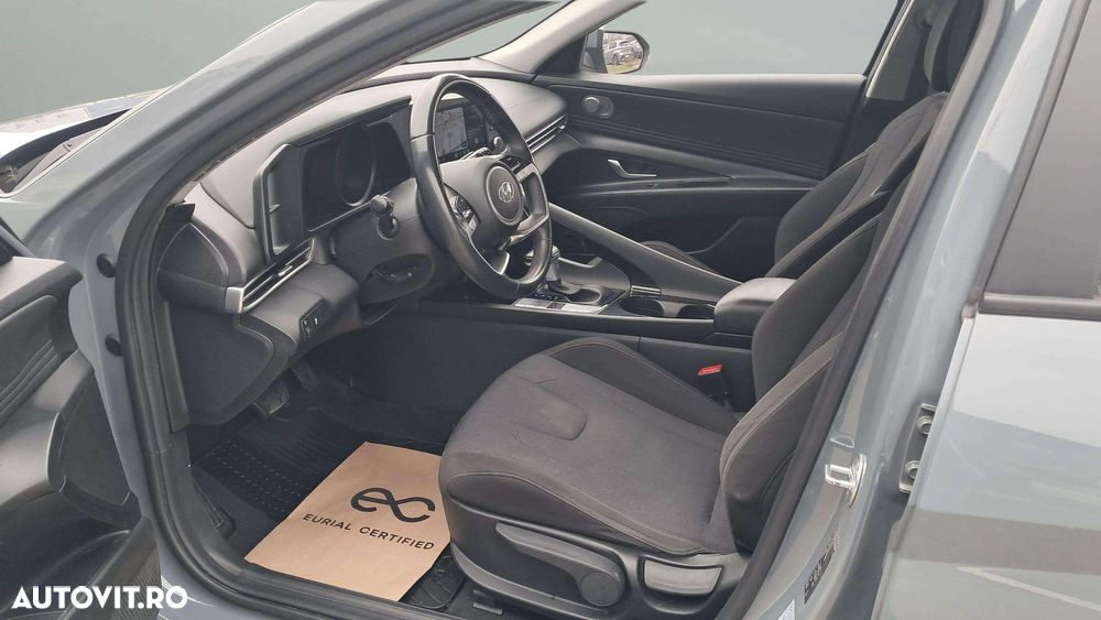 Hyundai Elantra 1.6 l 123 CP CVT Comfort - 15