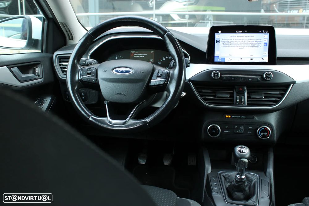 Ford Focus SW 1.5 TDCi EcoBlue Active - 15