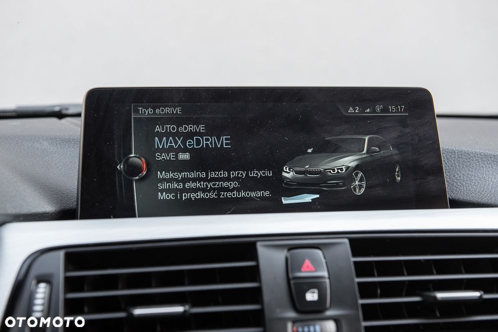 BMW Seria 3 330e iPerformance M Sport - 24