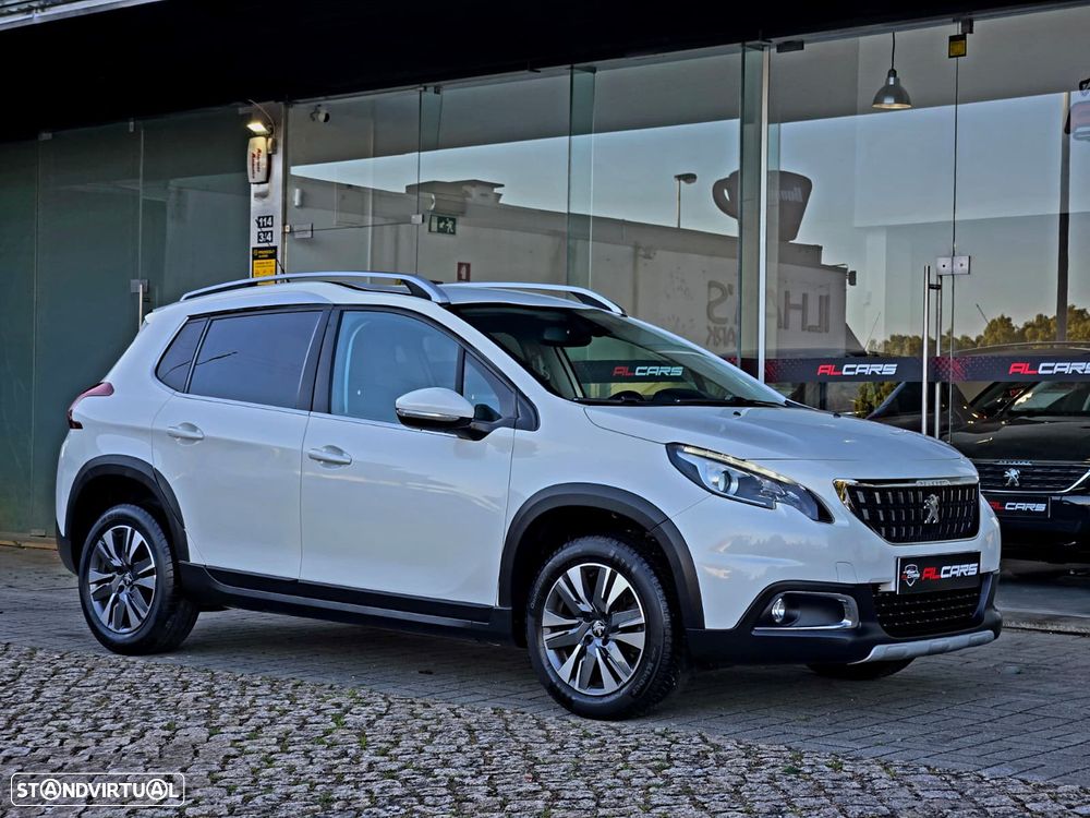 Peugeot 2008 1.2 PureTech Allure - 16
