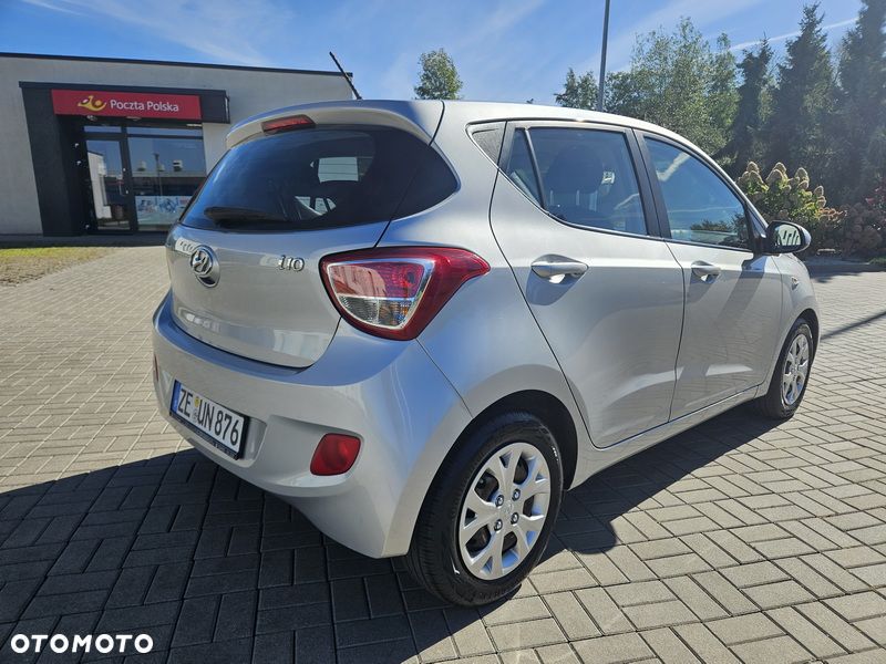 Hyundai i10 1.0 BlueDrive Comfort - 12