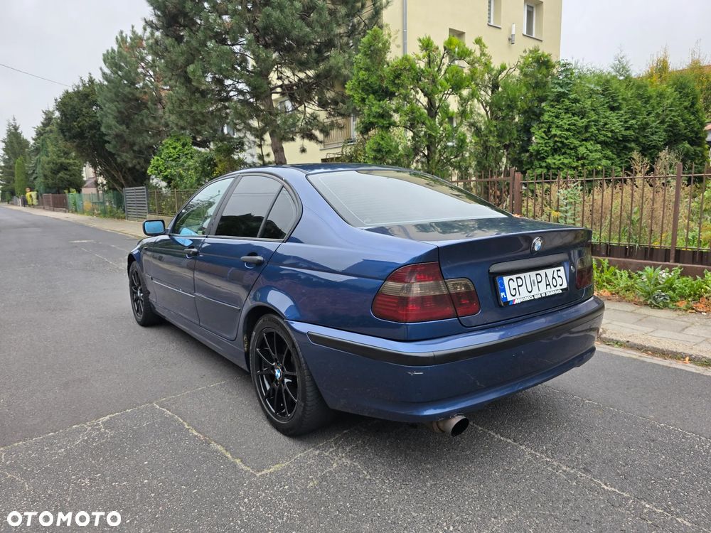 BMW Seria 3 318i - 16