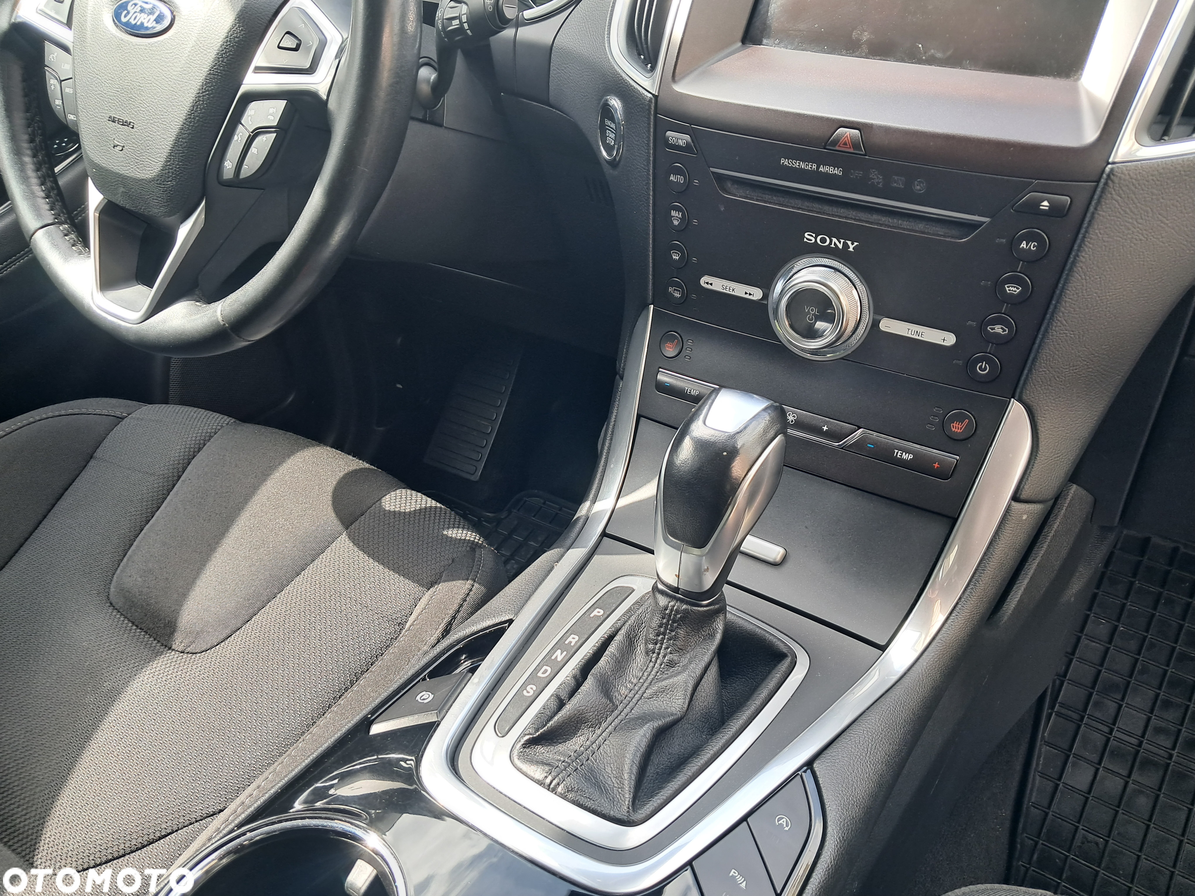 Ford S-Max 2.0 TDCi Titanium PowerShift - 12