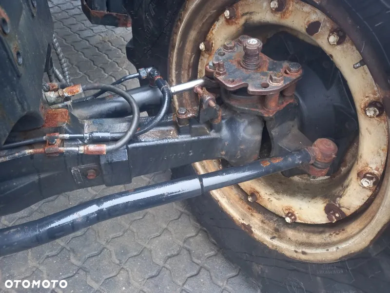 Felgi 12x28 New Holland T6.155 - 2