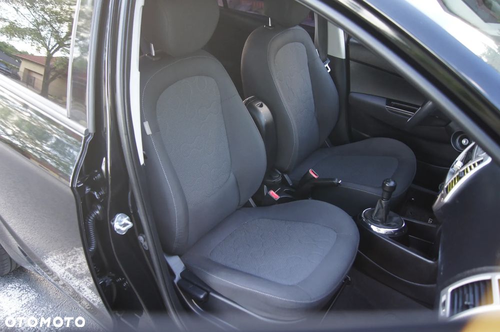 Hyundai i20 1.2 Comfort - 12