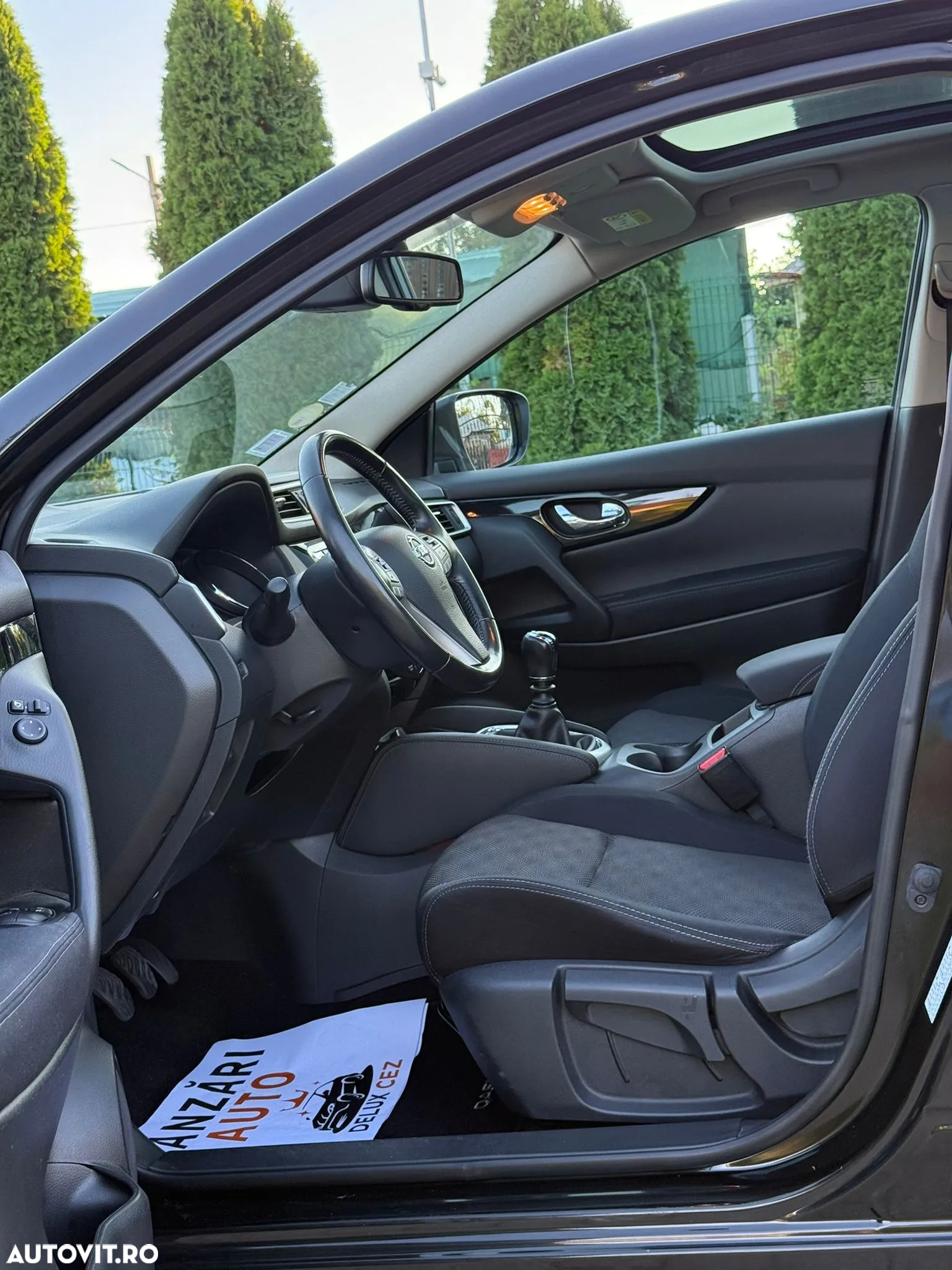 Nissan Qashqai 1.6 DCI Start/Stop N-Connecta - 6