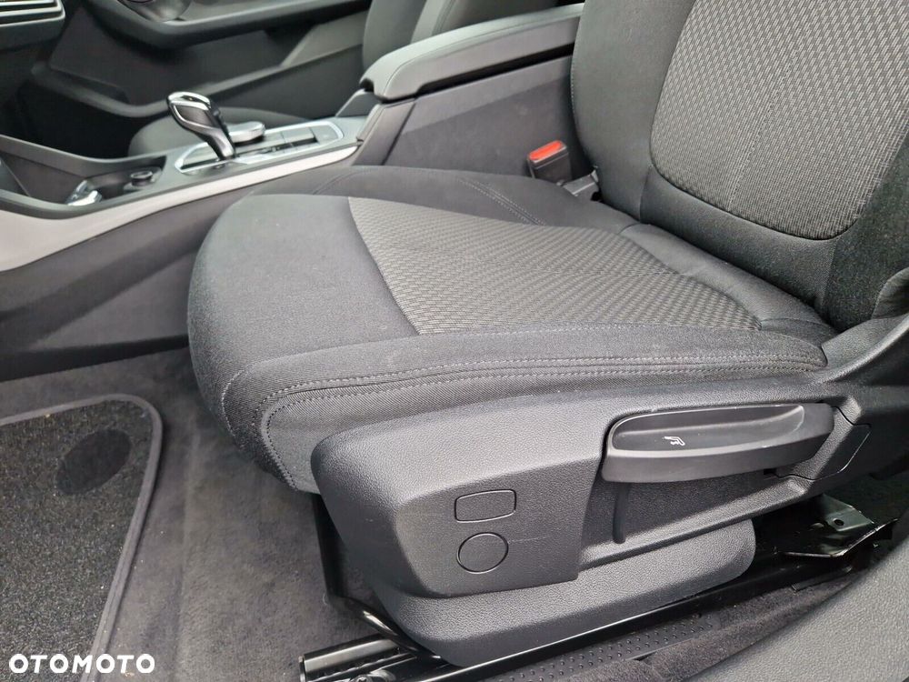 BMW Seria 2 218d Advantage sport - 16