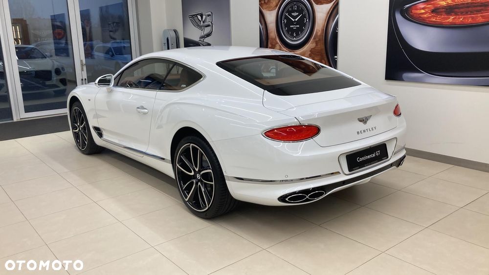 Bentley Continental Gt 2022 photo 2