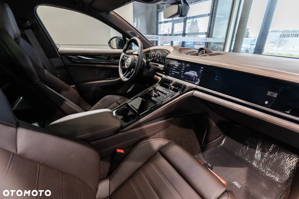 Porsche Panamera Turbo E-Hybrid PHEV - 14