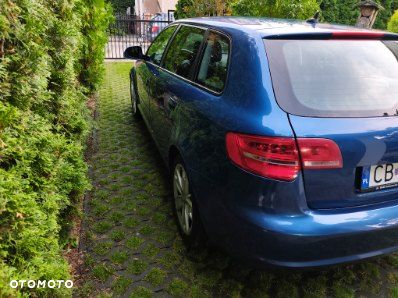 Audi A3 Sportback - 2
