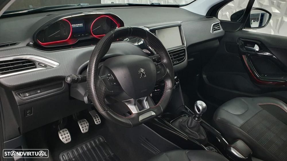 Peugeot 2008 1.6 BlueHDi GT Line - 14