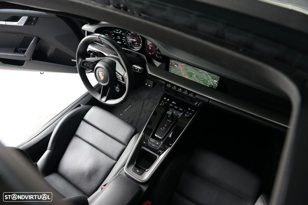 Porsche 911 (992) Carrera 4S PDK - 30