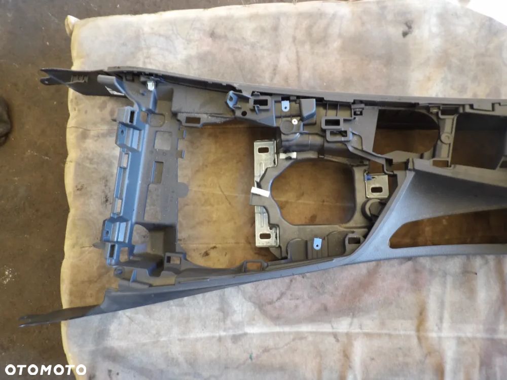 TUNEL ŚRODKOWY PODŁOKIETNIK BMW F30 EU CZARNA SKÓRA - 3