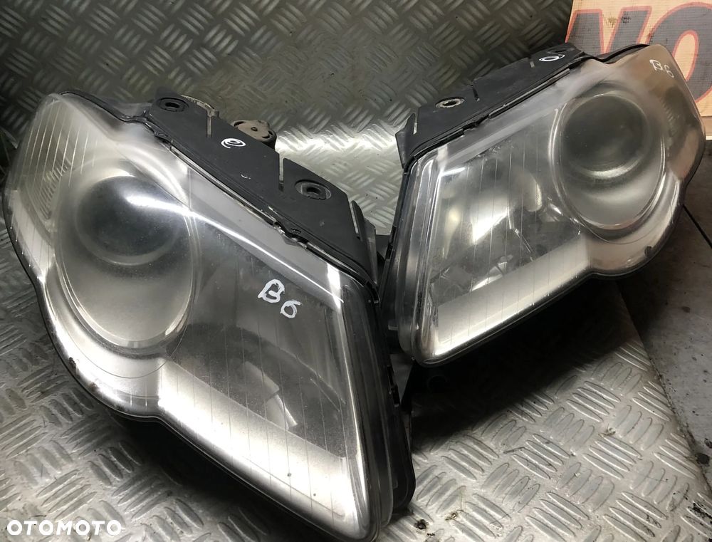 VW PASSAT B6 LAMPY PRAWY PRZÓD I LEWY PRZÓD - 1