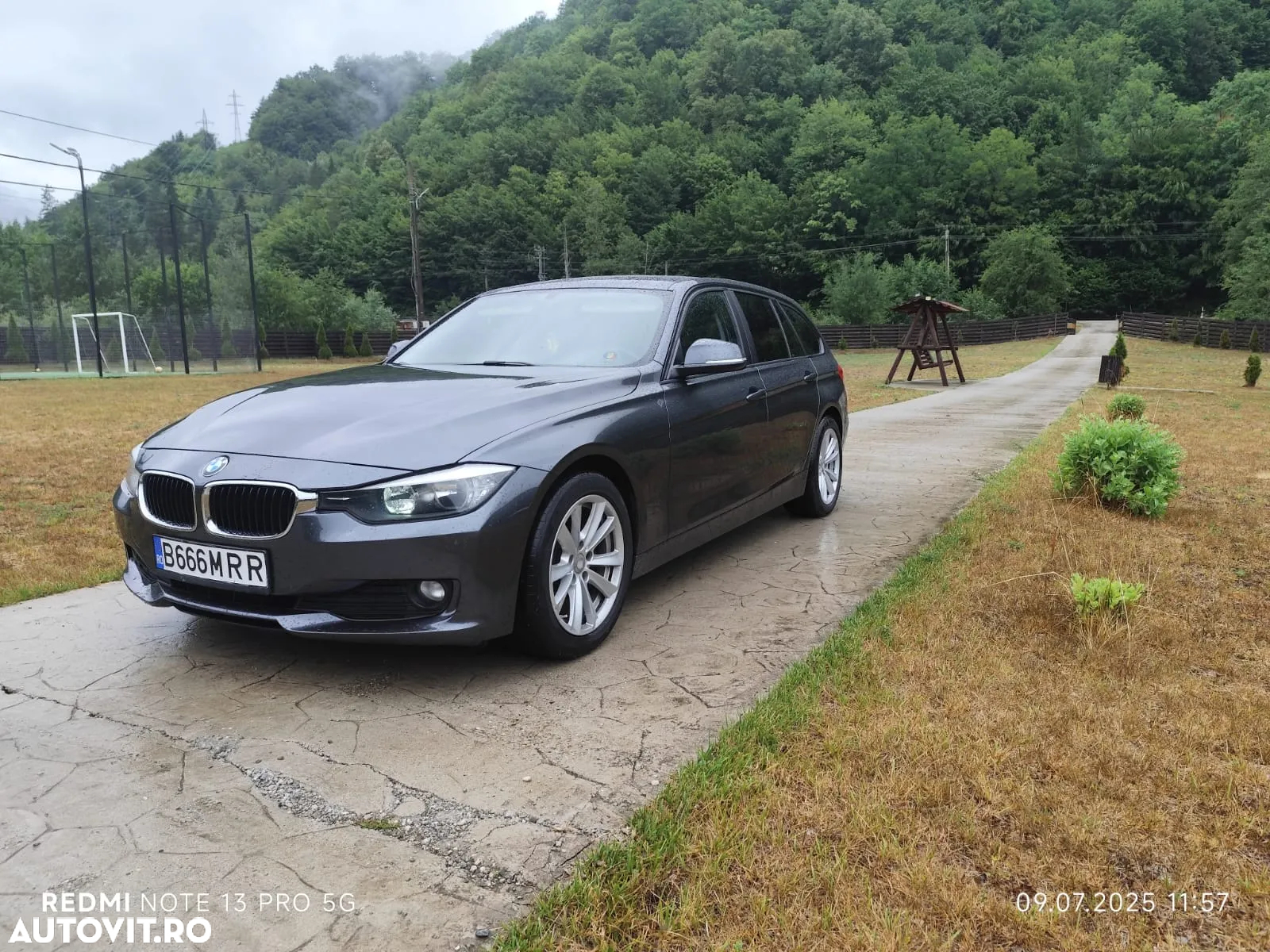 BMW Seria 3 318d DPF Touring Aut. - 13