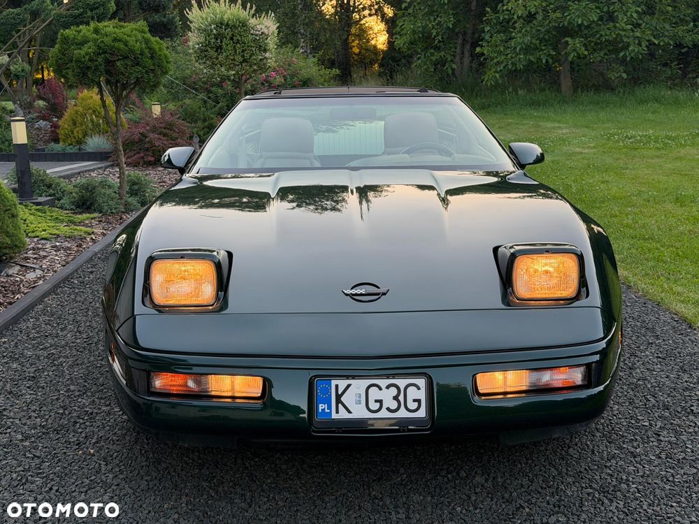 Chevrolet Corvette - 5