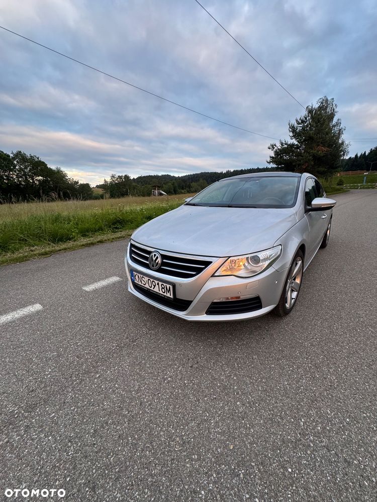 Volkswagen Passat 1.8 TSI Sportline - 1