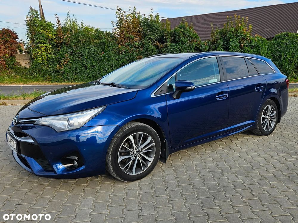 Toyota Avensis 1.8 Premium MS - 1