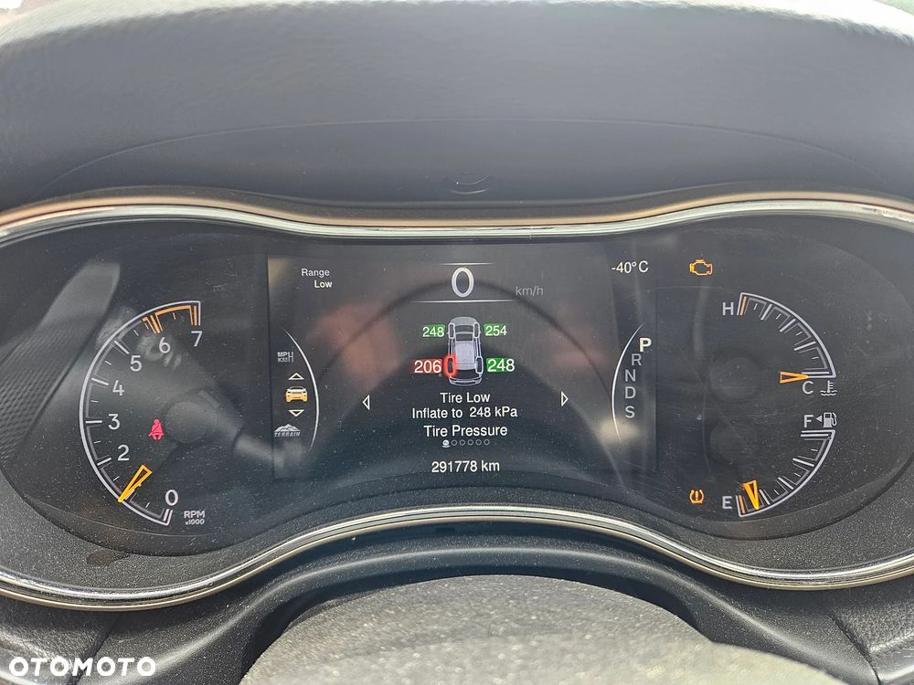 Jeep Grand Cherokee - 8
