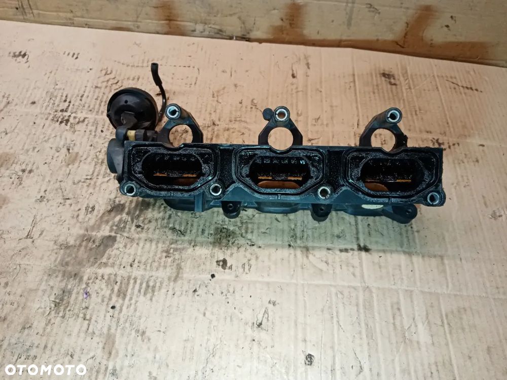 Kolektor ssący Audi A6 C6 3.2 FSI 06E133109C - 6