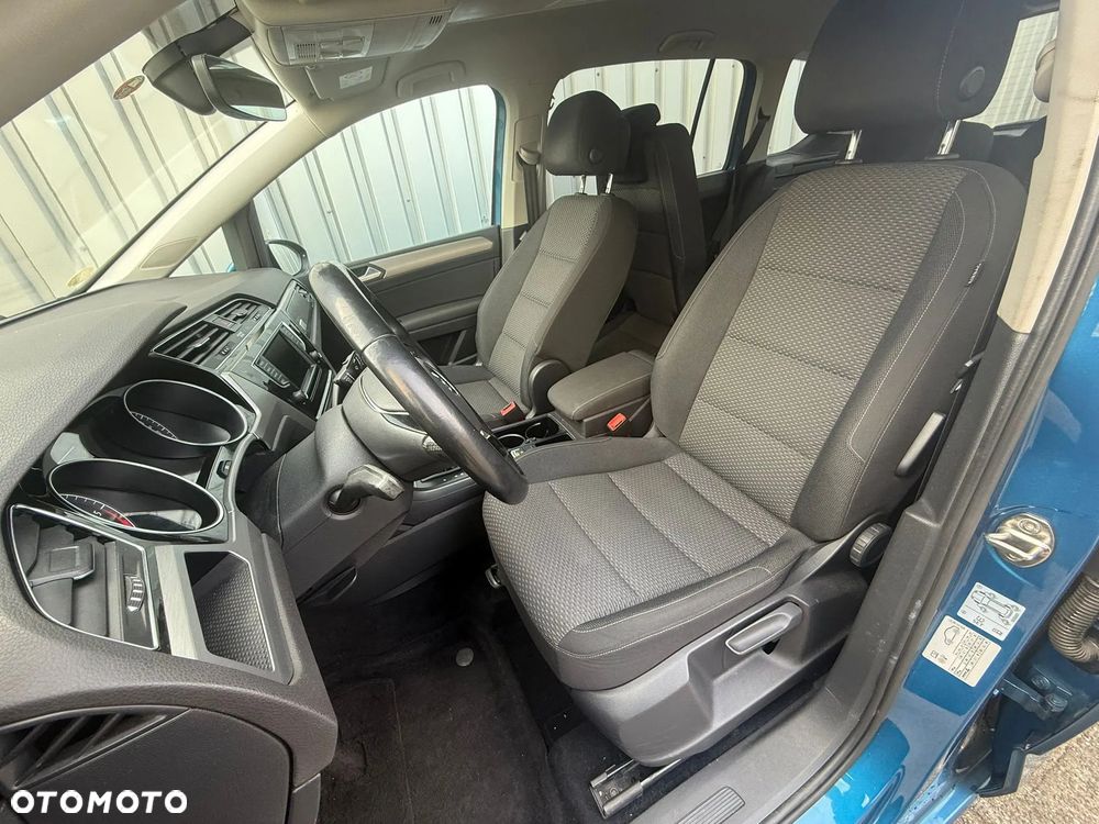 Volkswagen Touran 1.6 TDI SCR BlueMotion Technology DSG Comfortline - 5