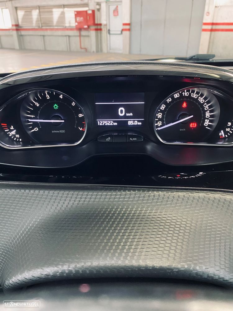 Peugeot 208 PureTech 110 Stop & Start Allure - 9