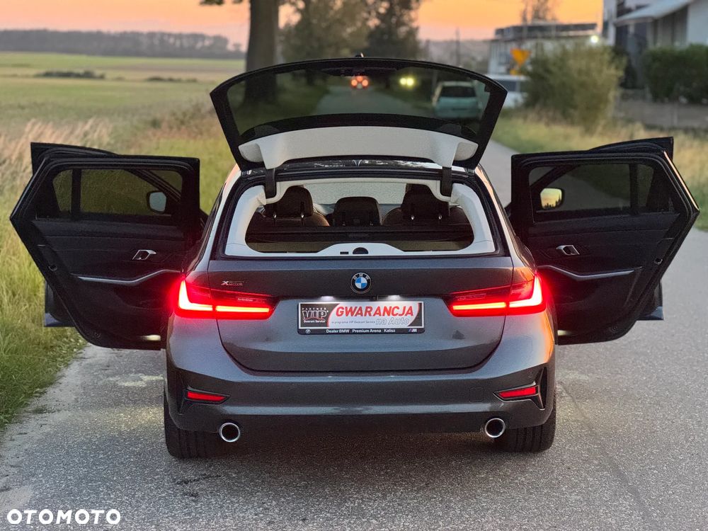 BMW Seria 3 320d xDrive Advantage sport - 22
