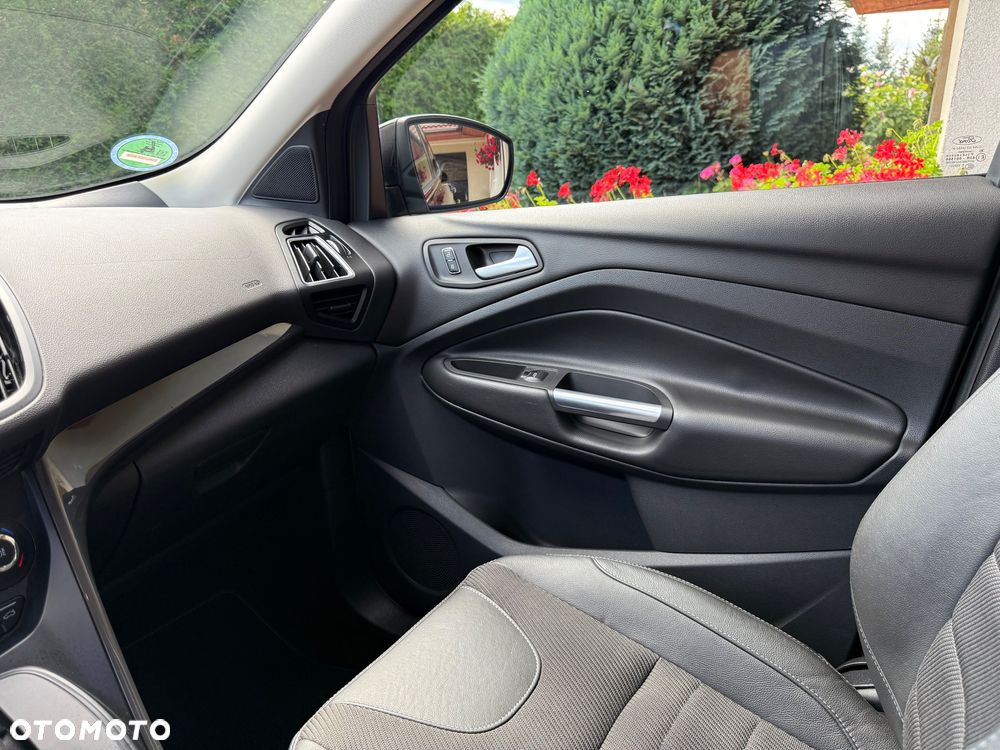 Ford Kuga 2.0 TDCi 4x4 Individual - 33
