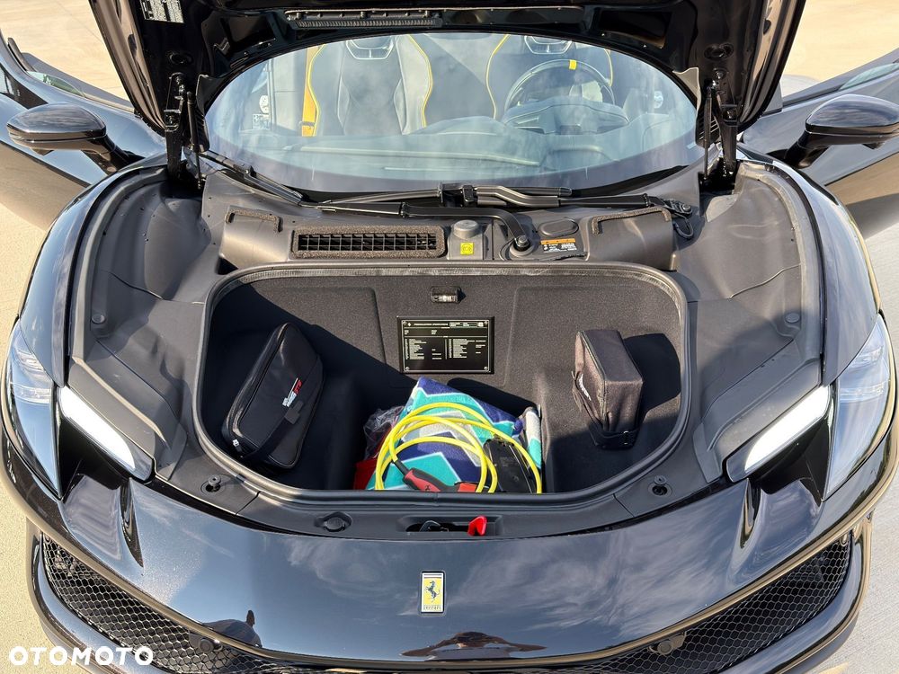 Ferrari 296 GTS - 15