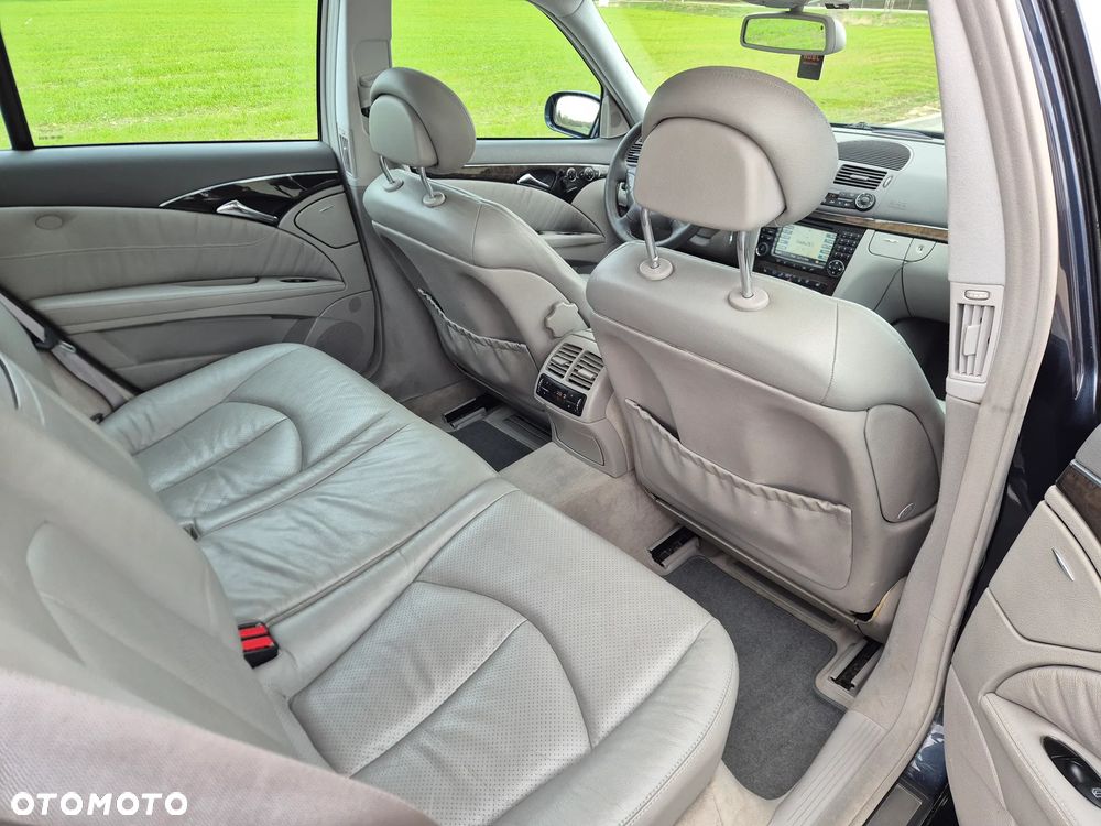 Mercedes-Benz Klasa E 320 T Avantgarde - 14