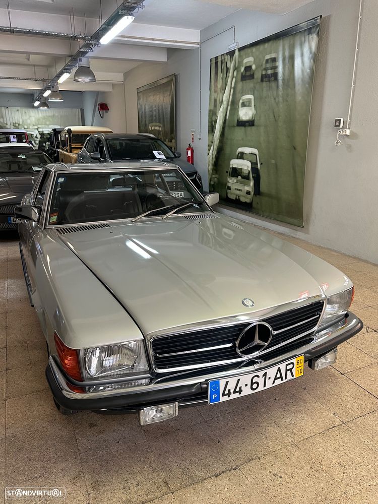 Mercedes-Benz SL 280 - 21