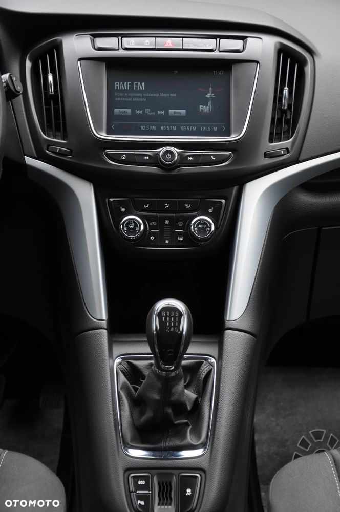Opel Zafira 2.0 D (CDTI ecoFLEX) Start/Stop Innovation - 28