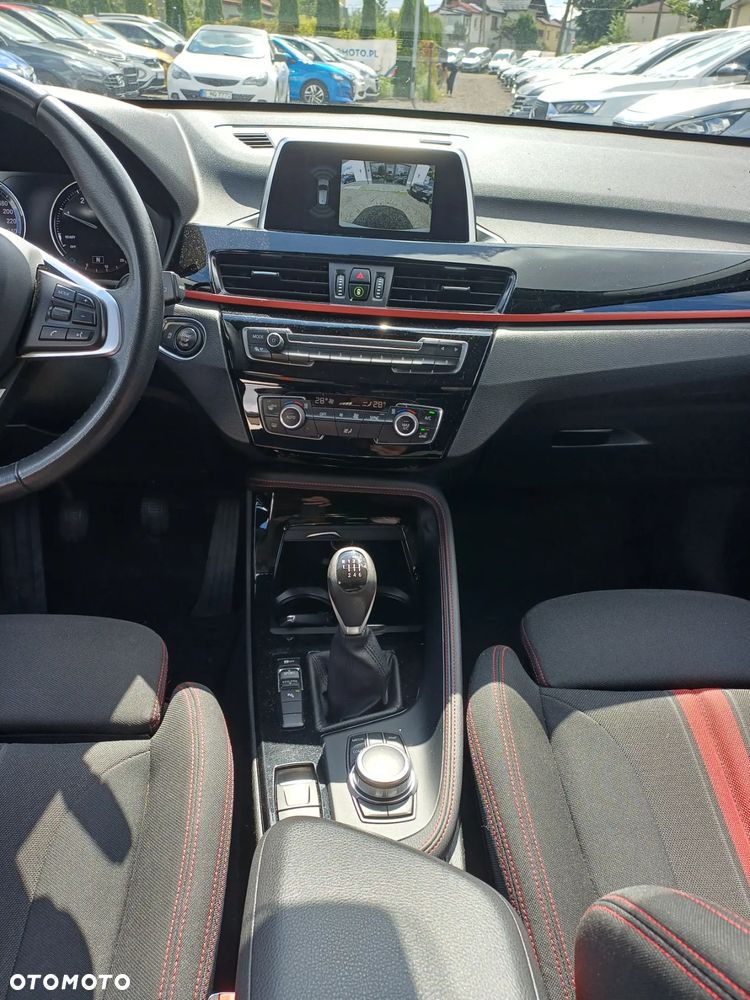 BMW X1 sDrive16d Sport Line - 23