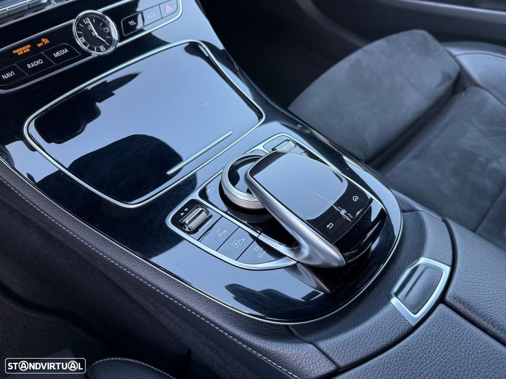 Mercedes-Benz E 300 de AMG Line - 18