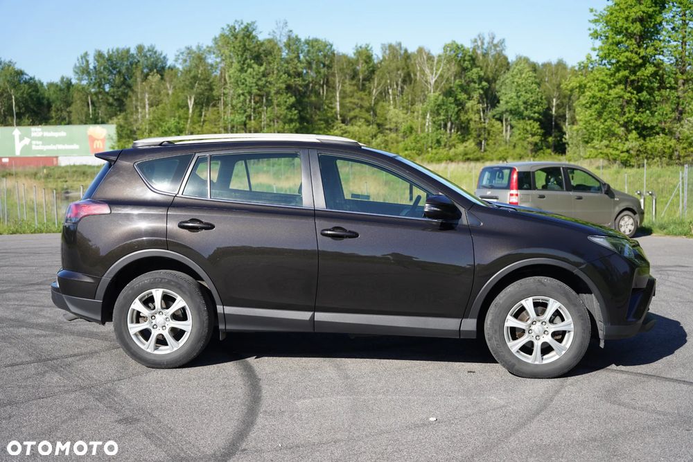 Toyota RAV4 2.0 D-4D Active 4x2 - 4