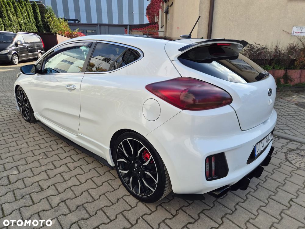 Kia Ceed 1.6 T-GDI GT - 10