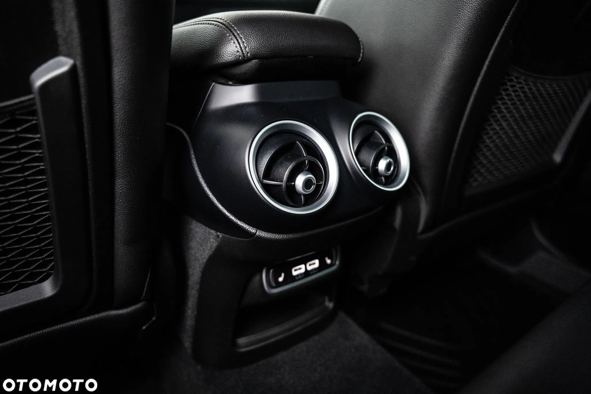 Alfa Romeo Stelvio 2.0 Turbo 16V AT8-Q4 Veloce - 31