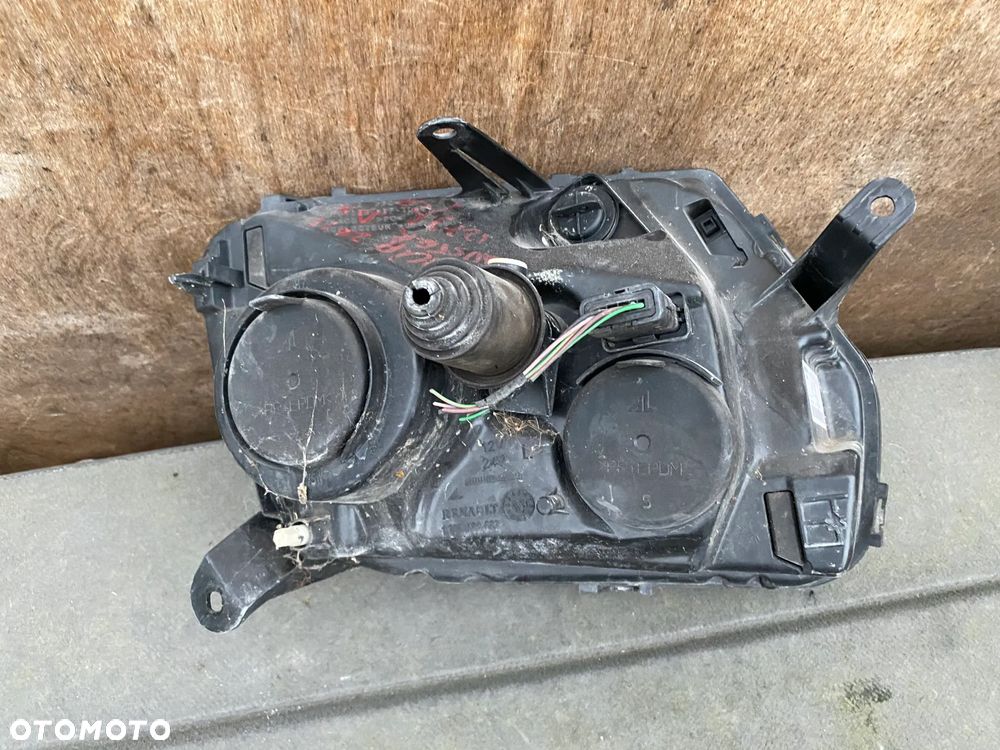 lampa dacia duster I lewy eu cała - 4