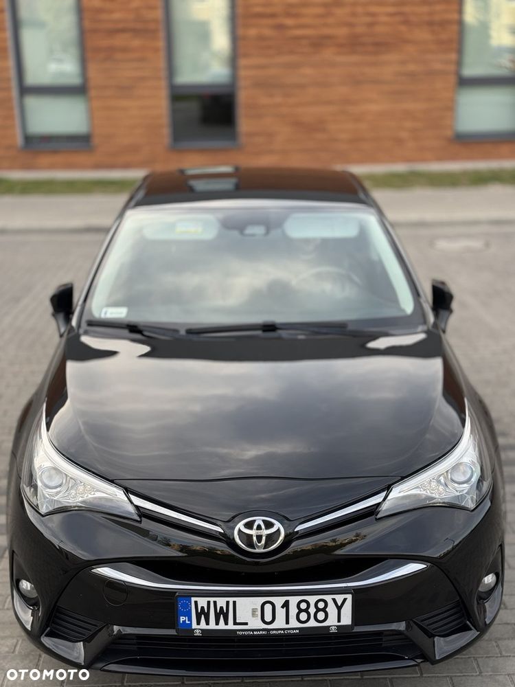 Toyota Avensis 1.8 Premium - 3