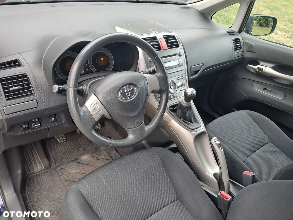 Toyota Auris 1.4 VVT-i - 3