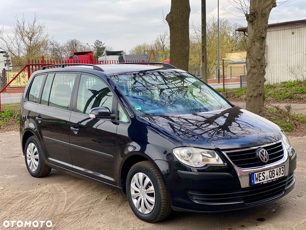 Volkswagen Touran - 9