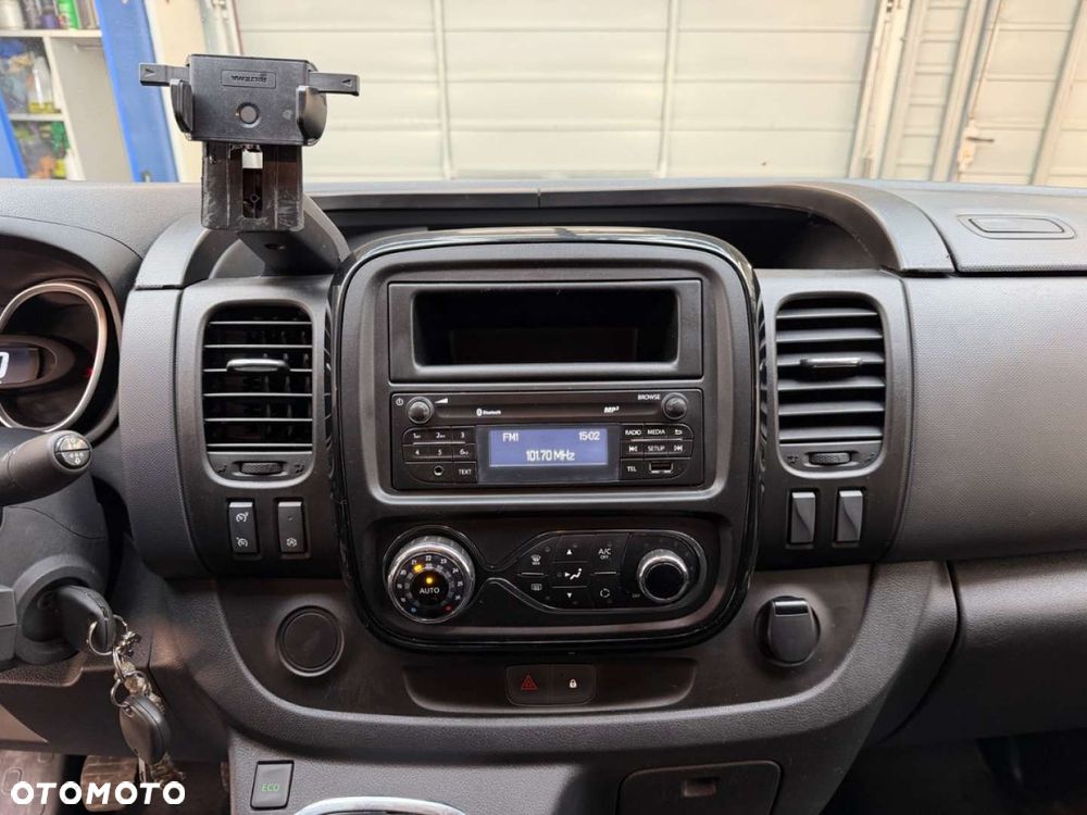 Opel VIVARO - 21