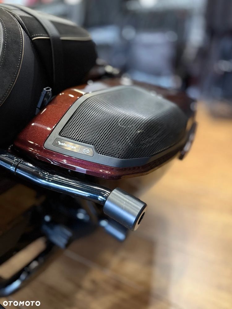 Harley-Davidson Touring Road Glide - 13