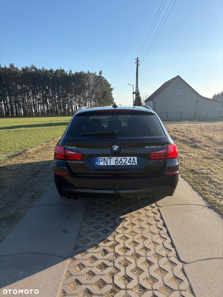BMW Seria 5 530d xDrive - 8